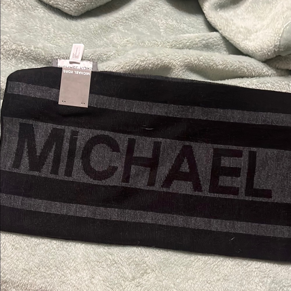 Michael Kors Black and Gray Scarf - Picture 5 of 8